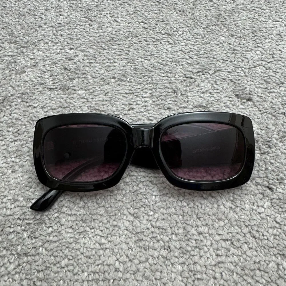 Aerie Sunnies Womens Black Rectangle Sunglasses Chunky Frame Wide Temple Y2K
